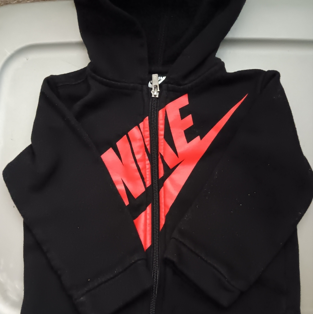 Nike Toddler/Kids Full Zip Hoodie | 18 M | Black/Red